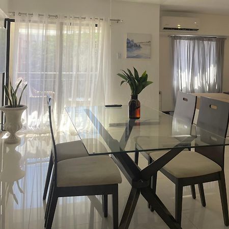 The Premier Suite Lapu-Lapu City Esterno foto