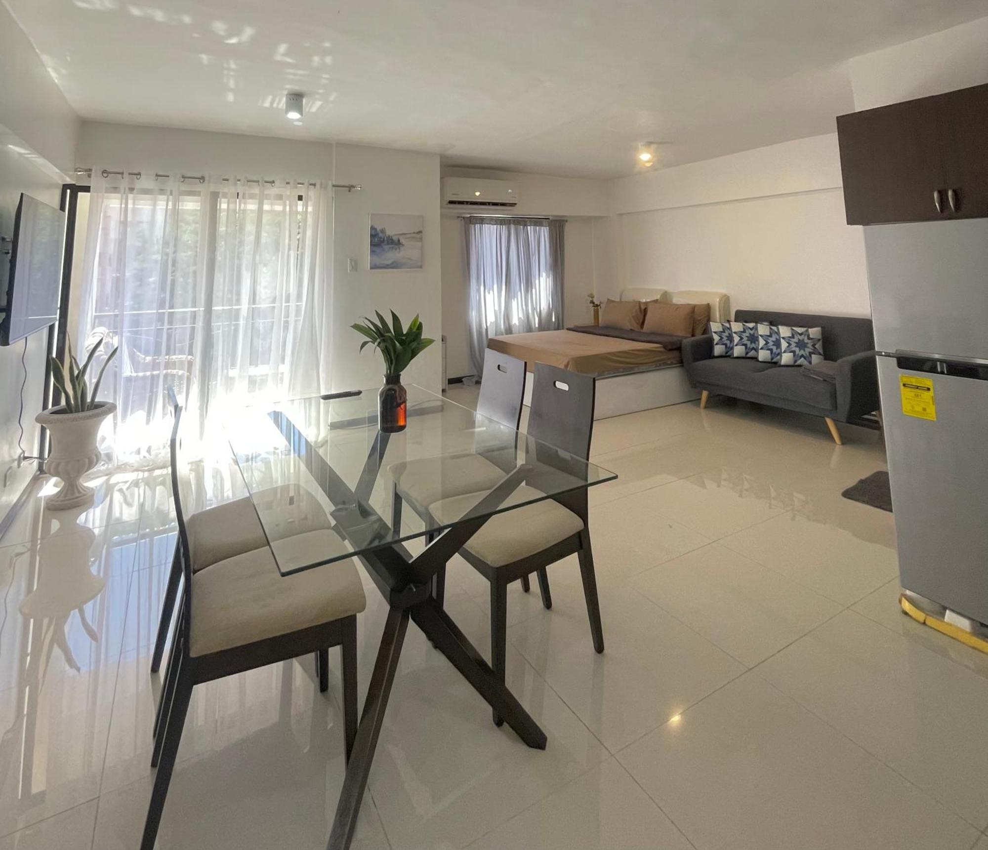 The Premier Suite Lapu-Lapu City Esterno foto